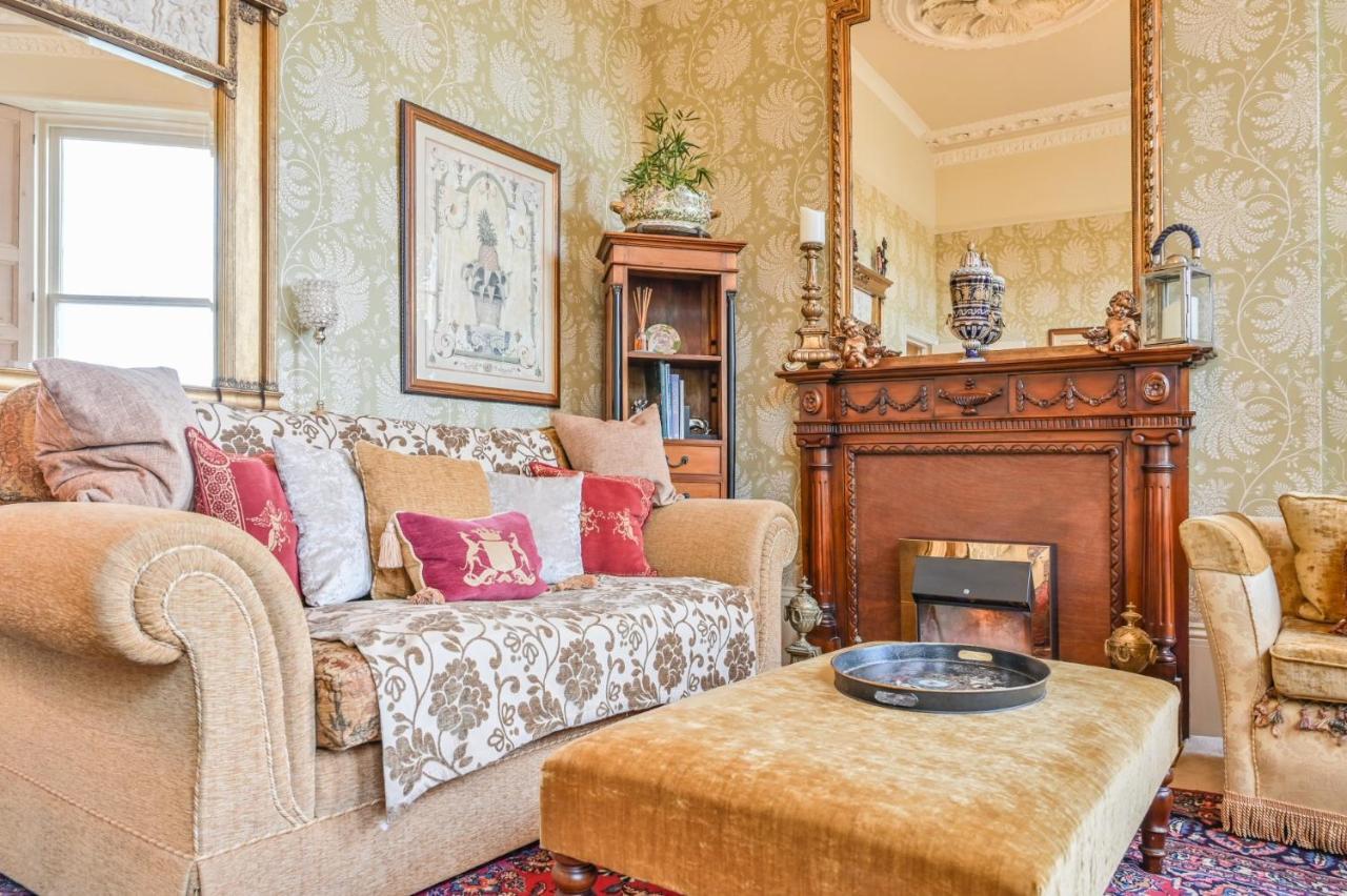 Muntham Luxury