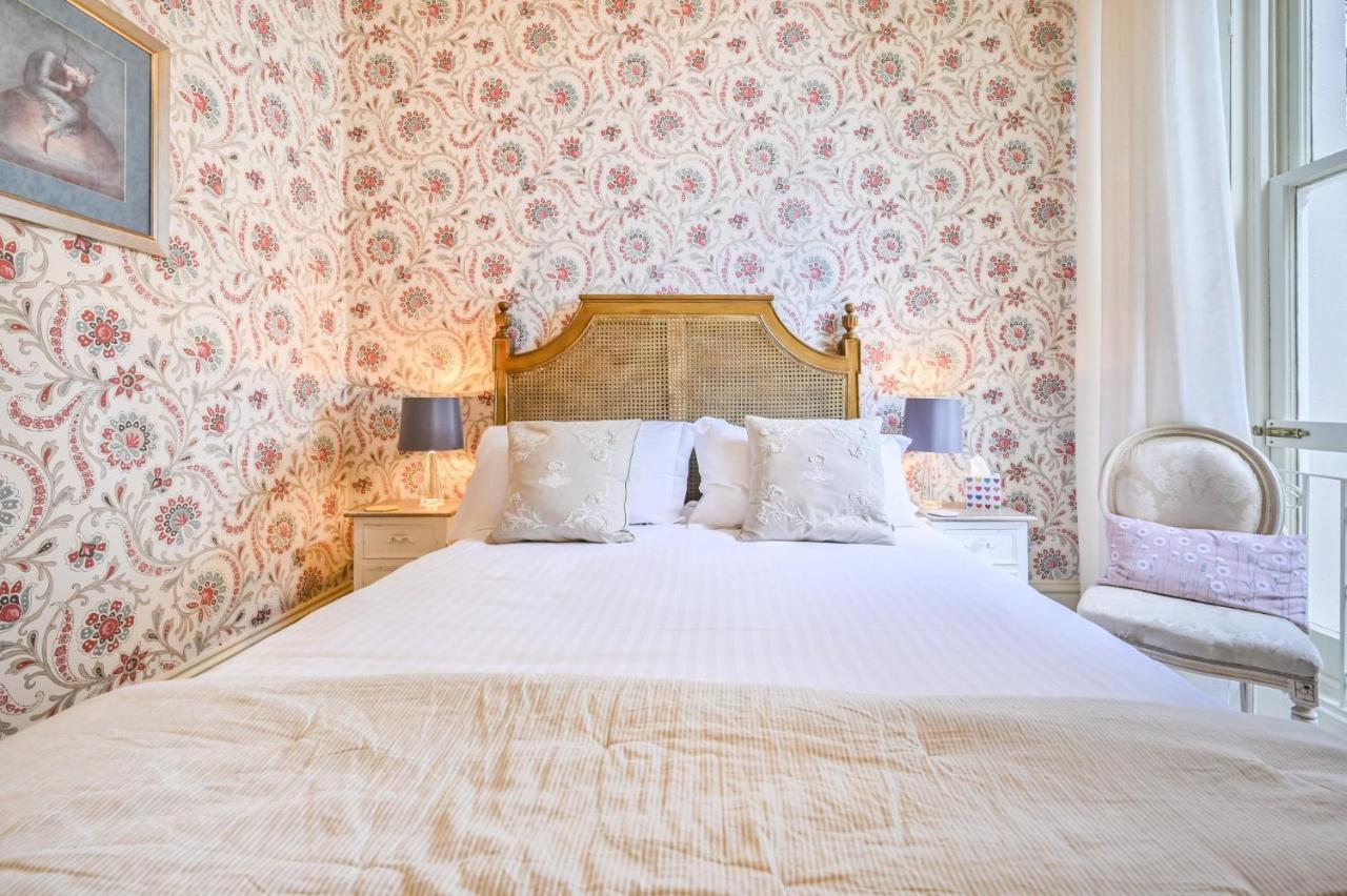 Muntham Luxury * Торки