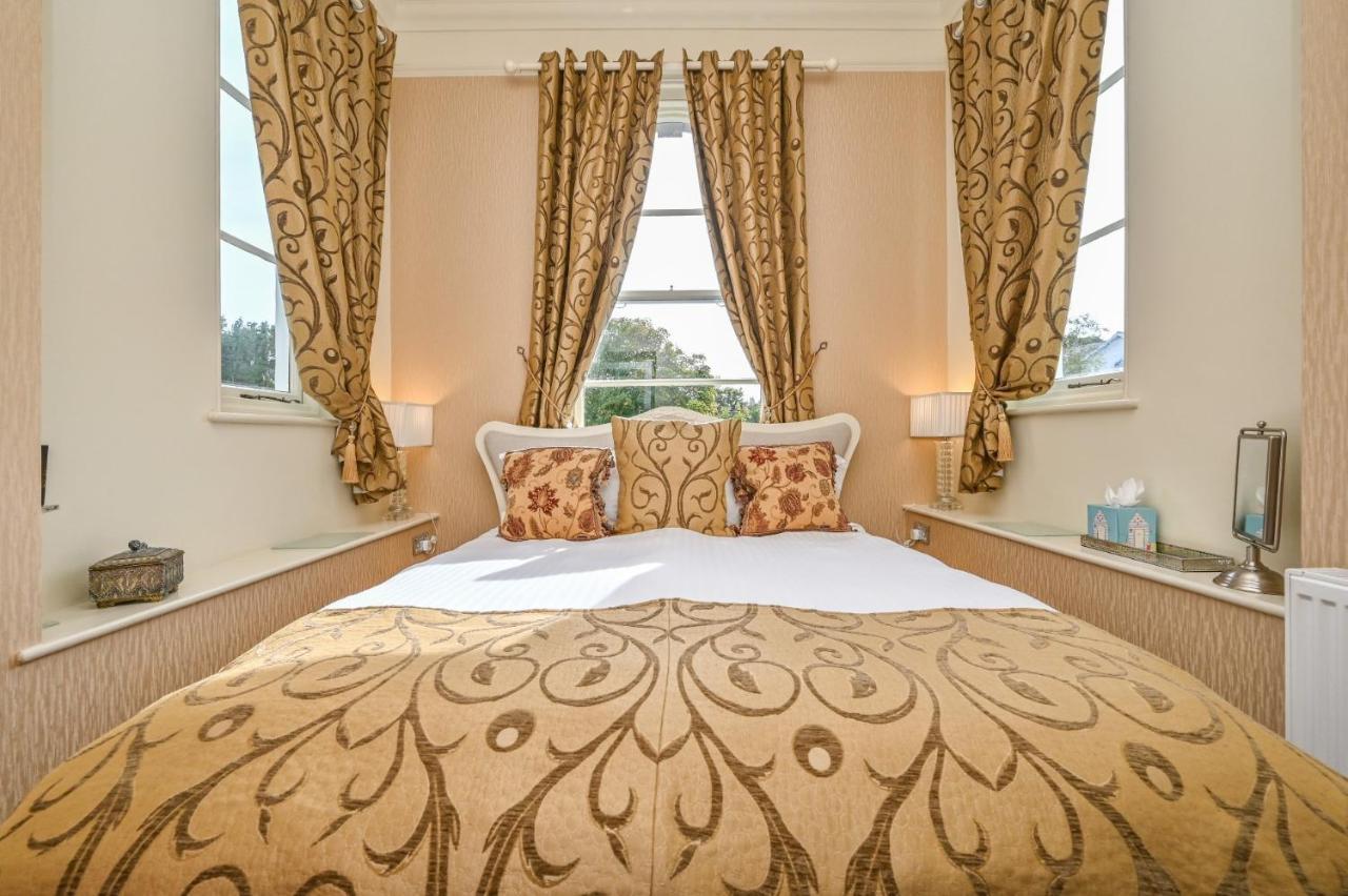 Muntham Luxury * Торки